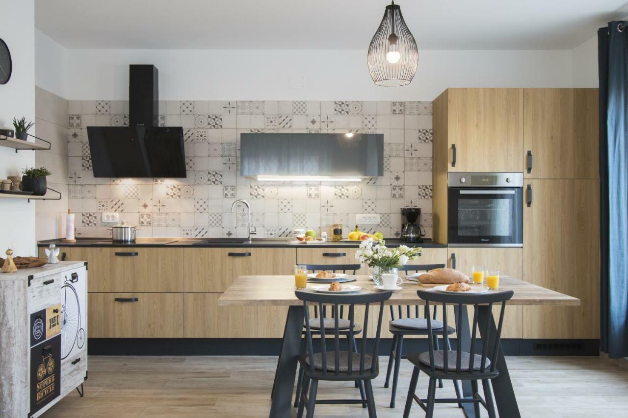 Inspire Apartments Пула Экстерьер фото